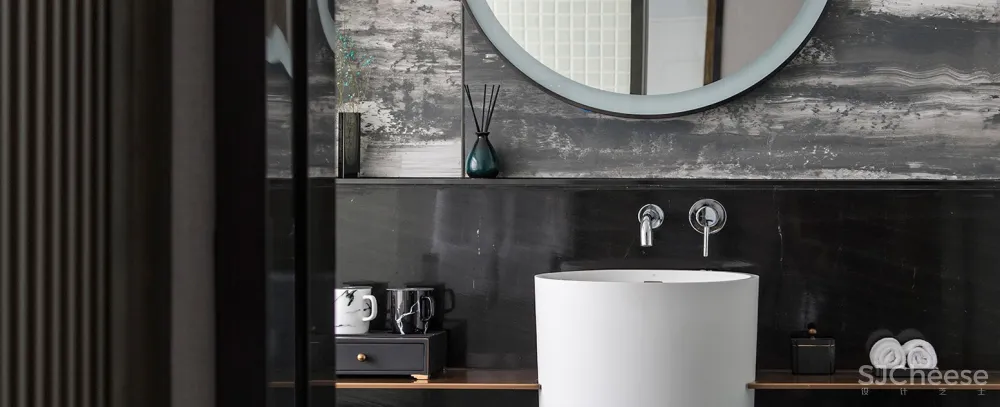 集美组丨南京夜泊秦淮南都会酒店丨临岸听桨，枕水而息