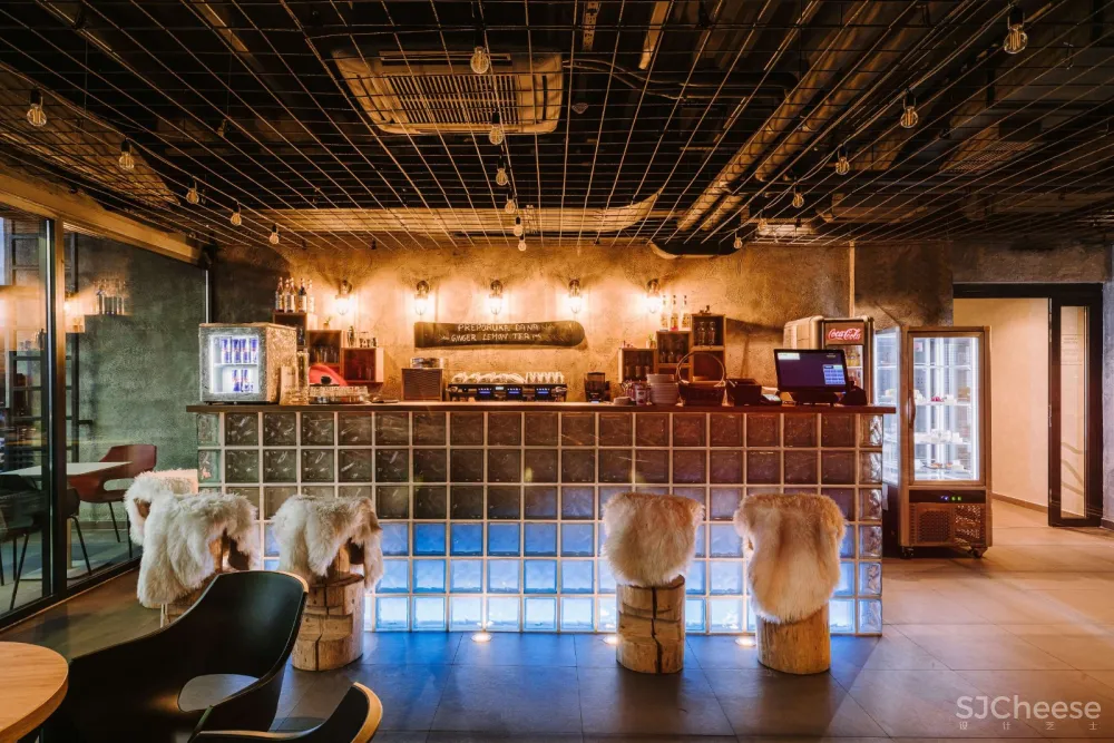 首发 | 伊比斯风格萨拉热窝从城市充满活力的过去,以庆祝其充满希望的未来