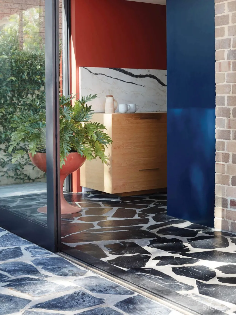 首发 | Amber Road设计工作室,Polychrome House住宅 
<span style="position: relative; bottom: 2px; display: inline-block; vertical-align: middle; margin-left: 8px; width: 20px; height: 20px; background: #ffd914; text-align: center; font-size: 14px; border-radius: 3px;">首</span>