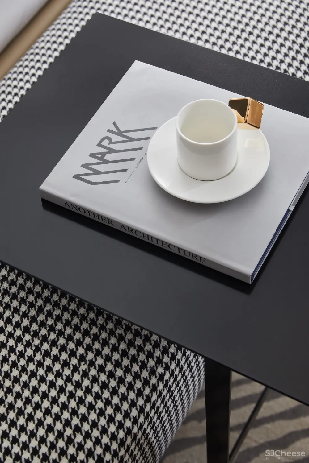 壹舍方磊新作 | 天津遇上波士顿:优雅又时髦的现代摩登风范 
<span style="position: relative; bottom: 2px; display: inline-block; vertical-align: middle; margin-left: 8px; width: 20px; height: 20px; background: #ffd914; text-align: center; font-size: 14px; border-radius: 3px;">首</span>