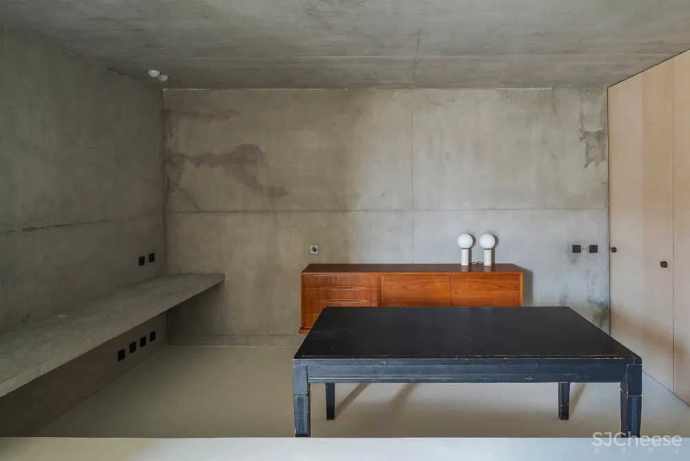 三角形住宅,里斯本 / STUDIO_LPP 
<span style="position: relative; bottom: 2px; display: inline-block; vertical-align: middle; margin-left: 8px; width: 20px; height: 20px; background: #ffd914; text-align: center; font-size: 14px; border-radius: 3px;">首</span>