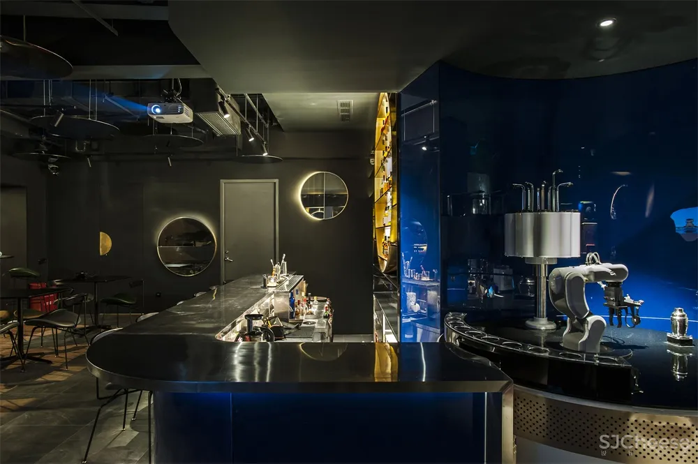 一持工作室 | 老上海油脂厂改造“倾月”酒吧