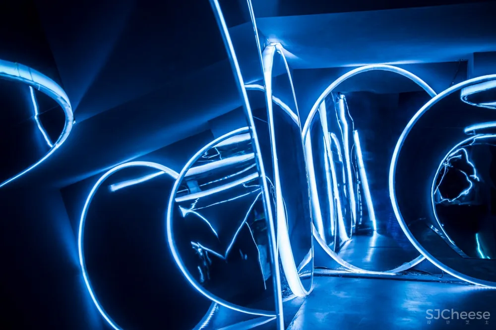 新作 | 南京缐状建筑设计研究室:杭州 噪音银行酒吧