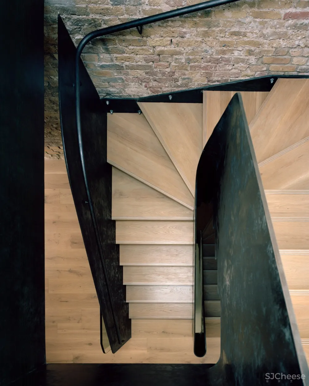 首发 | Tasou Associates将废弃的伦敦仓库改造成办公室