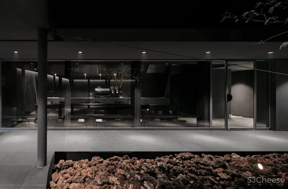 新作 | WGNB:首尔 Juun.J旗舰店