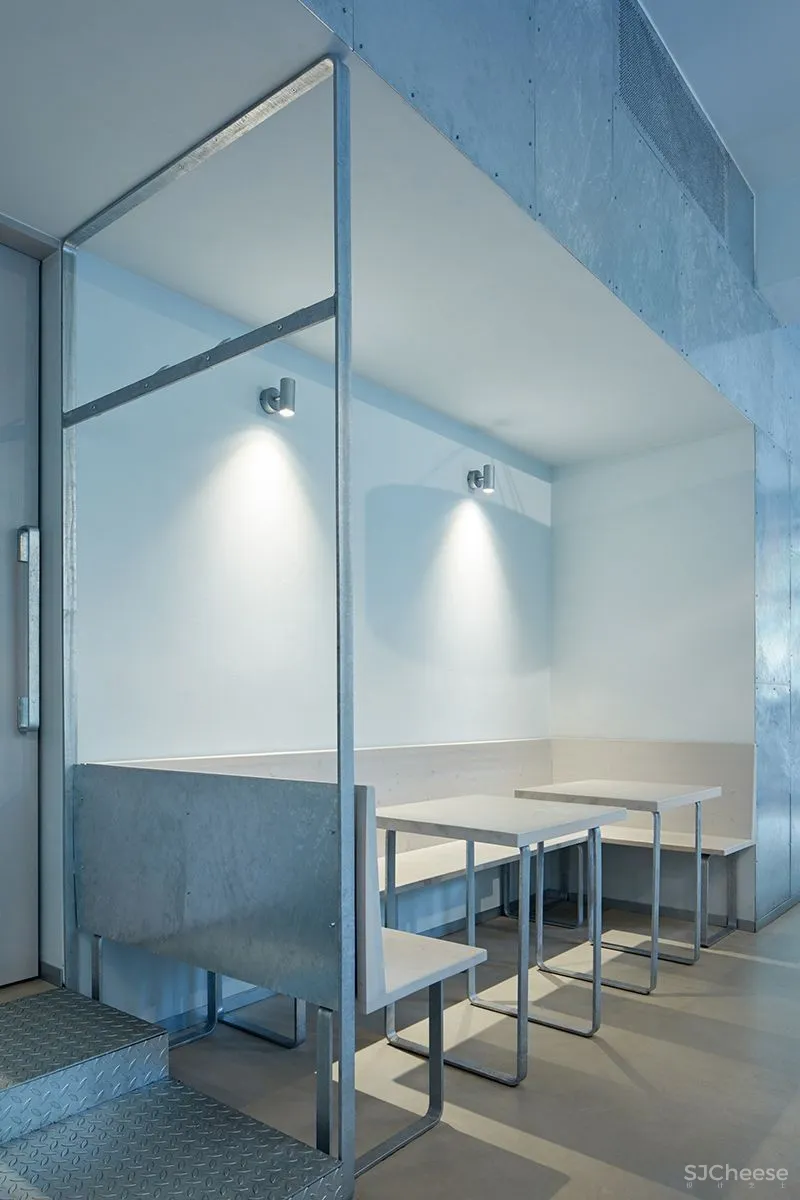 首发 | Mimosa architekti设计,布拉格清新“鳄梨帮派”餐厅
