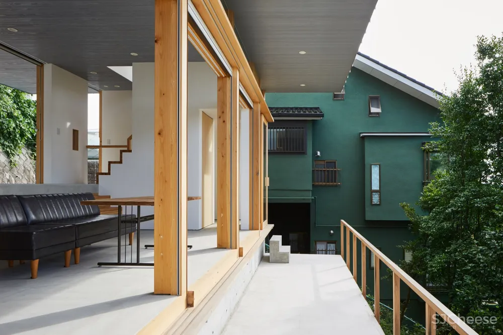 新作 | 三平台住宅,日本 / ihrmk 
<span style="position: relative; bottom: 2px; display: inline-block; vertical-align: middle; margin-left: 8px; width: 20px; height: 20px; background: #ffd914; text-align: center; font-size: 14px; border-radius: 3px;">首</span>