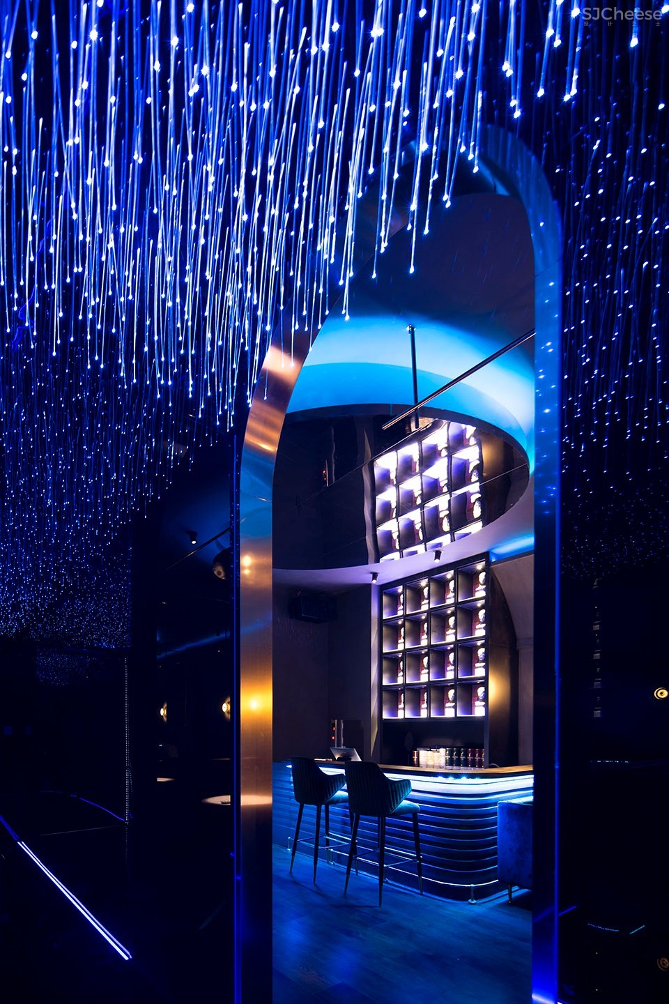 新作 | 南京缐状建筑设计研究室:杭州 噪音银行酒吧