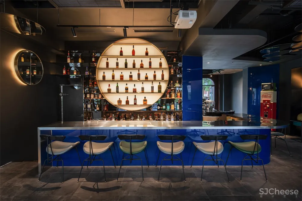 一持工作室 | 老上海油脂厂改造“倾月”酒吧