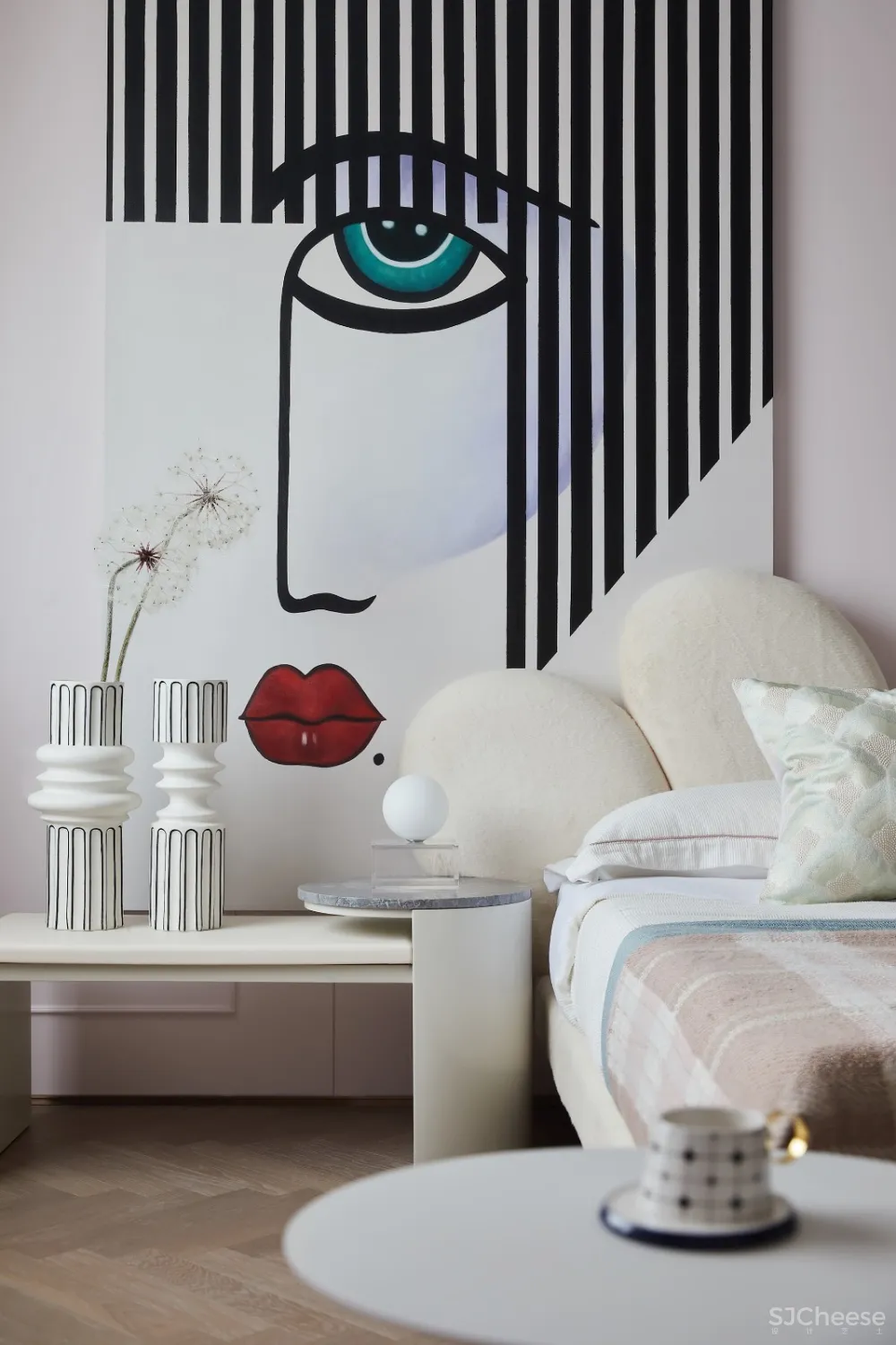 壹舍方磊新作 | 天津遇上波士顿:优雅又时髦的现代摩登风范 
<span style="position: relative; bottom: 2px; display: inline-block; vertical-align: middle; margin-left: 8px; width: 20px; height: 20px; background: #ffd914; text-align: center; font-size: 14px; border-radius: 3px;">首</span>