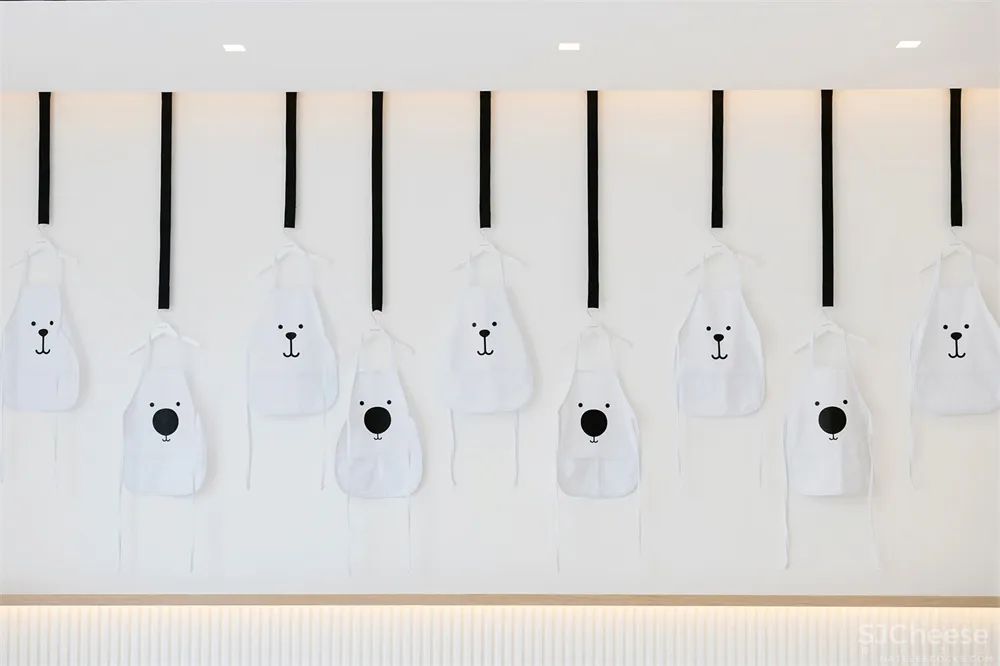 Sneha Divias Atelier | 迪拜白熊儿童餐厅设计