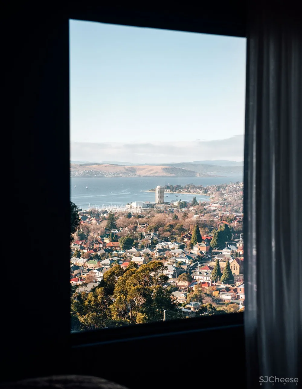 首发 | 建筑师Murray Barke与Lauren Bamford,一座摄影师的简约住宅 
<span style="position: relative; bottom: 2px; display: inline-block; vertical-align: middle; margin-left: 8px; width: 20px; height: 20px; background: #ffd914; text-align: center; font-size: 14px; border-radius: 3px;">首</span>