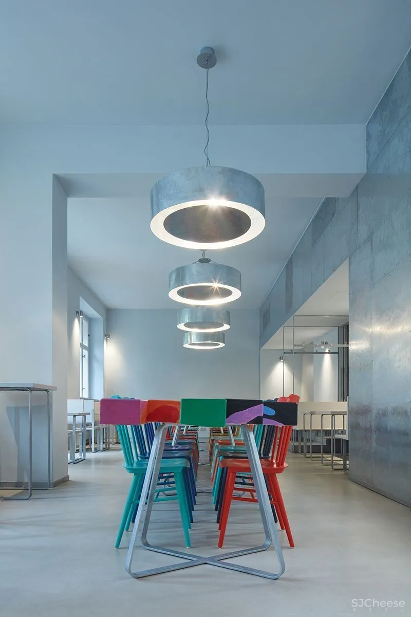 首发 | Mimosa architekti设计,布拉格清新“鳄梨帮派”餐厅
