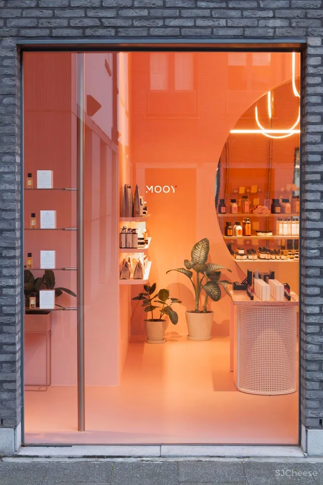 首发 | WeWantMore:Mooy 化妆品店