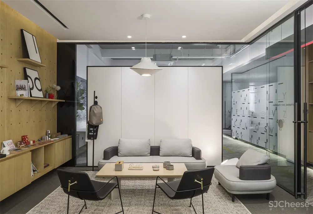 lightspace | 广州一个以“玩”为主题的办公空间