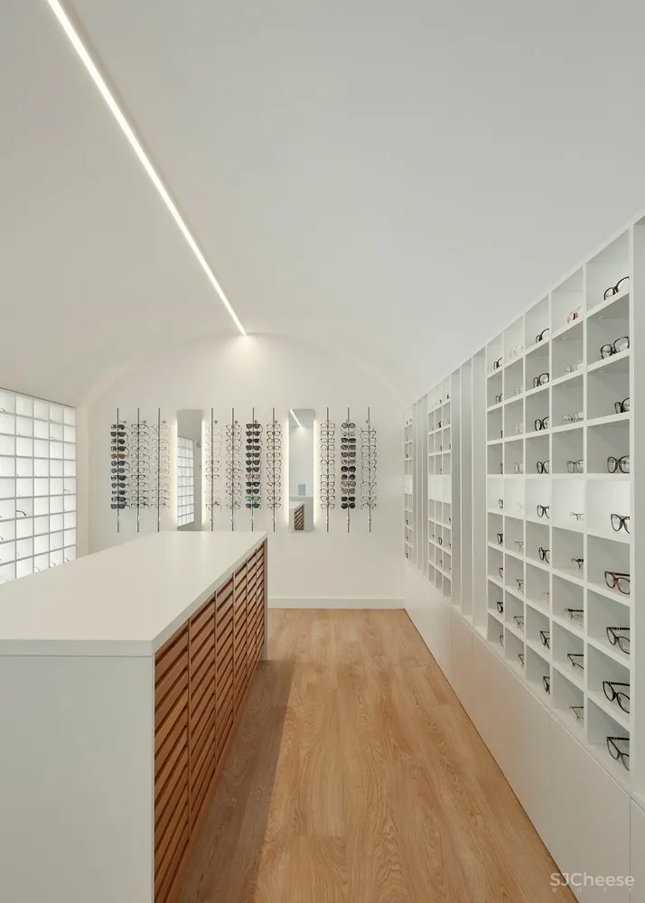 首发 | Bruno Dias Arquitectura:Lena 光学眼镜店