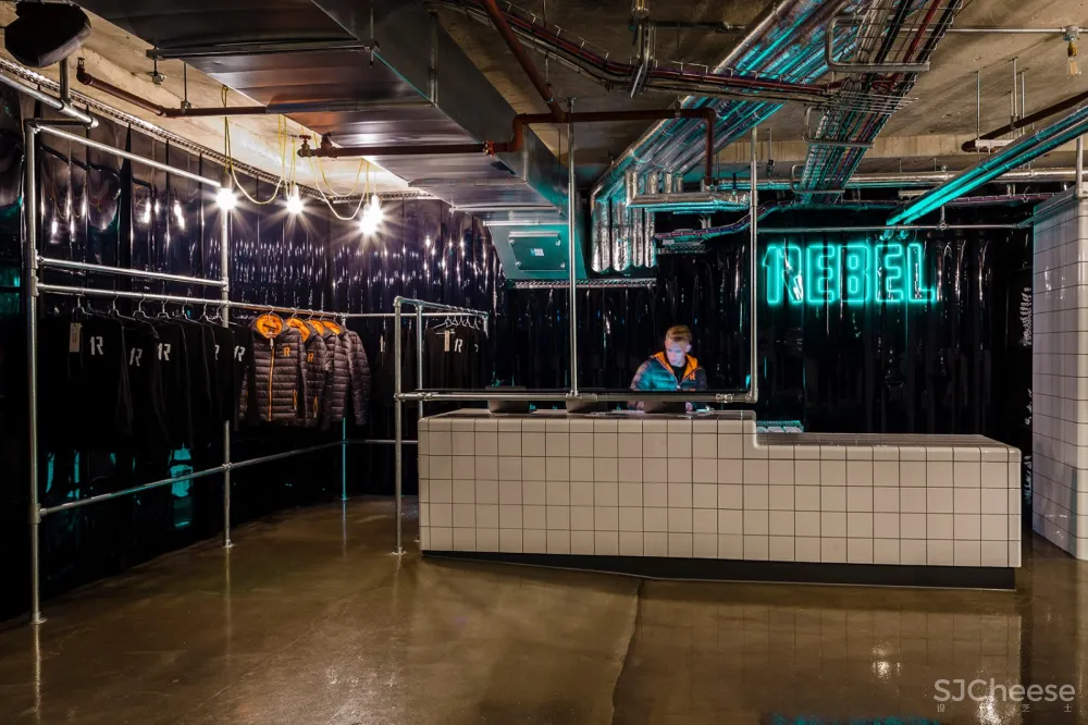 新作 | 1Rebel Broadgate健身房,伦敦 / Studio C102