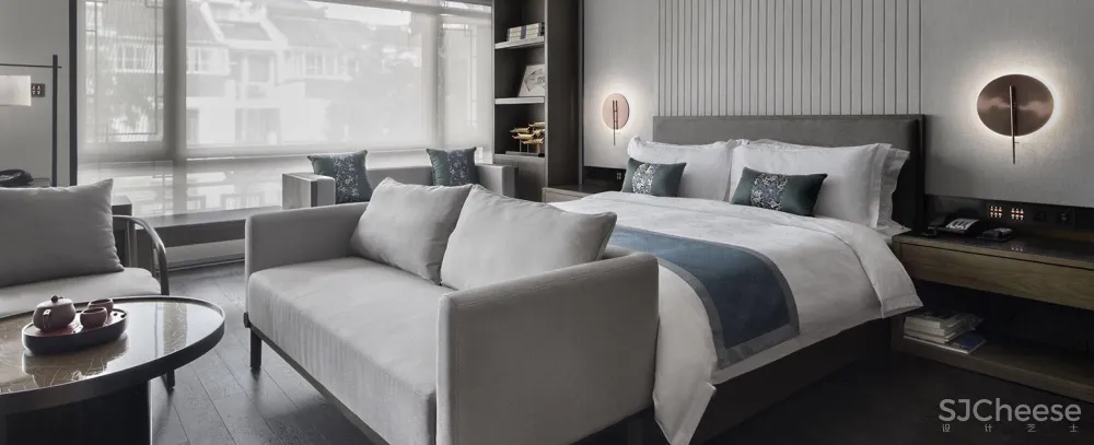 集美组丨南京夜泊秦淮南都会酒店丨临岸听桨，枕水而息