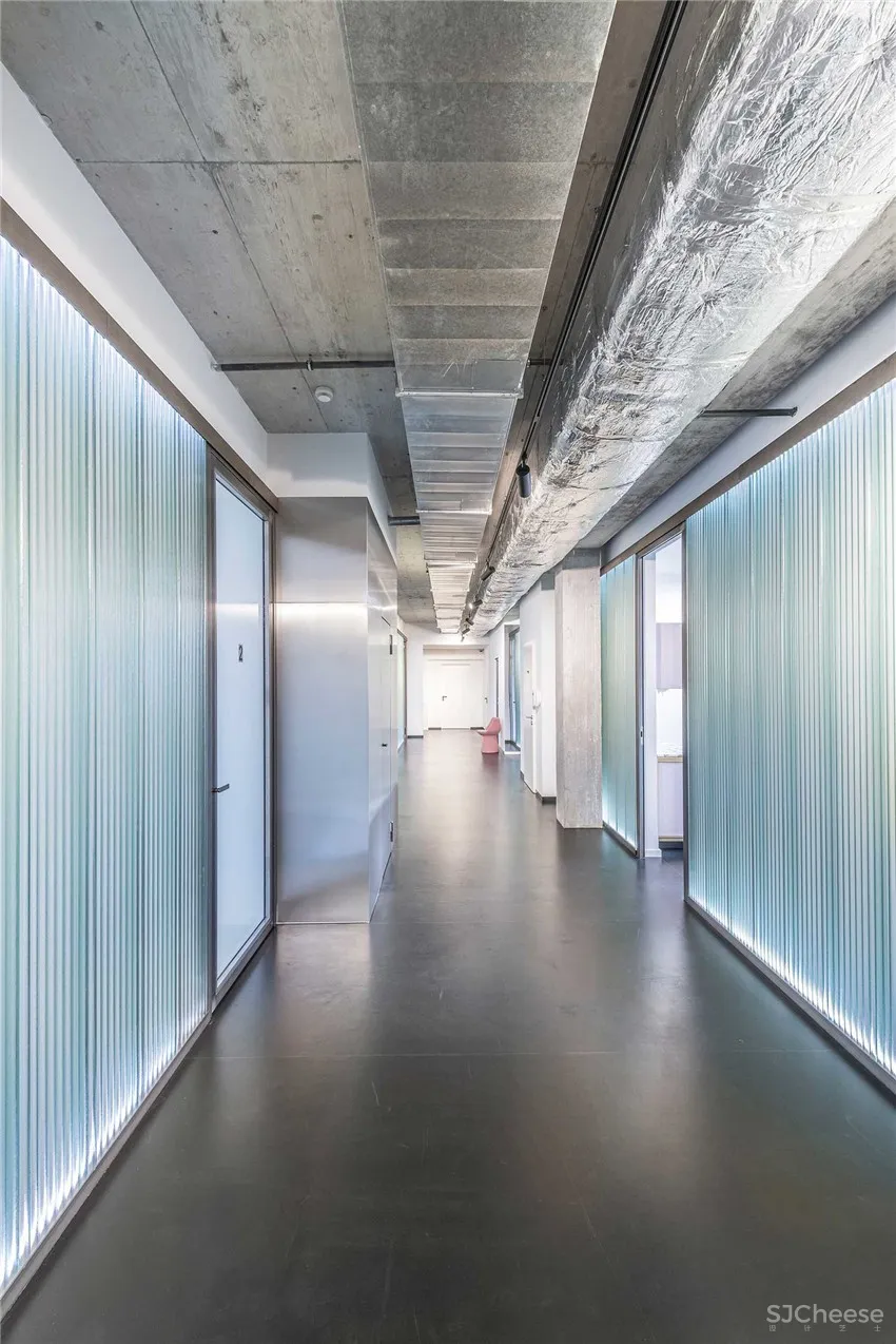 充满平静氛围的牙医空间