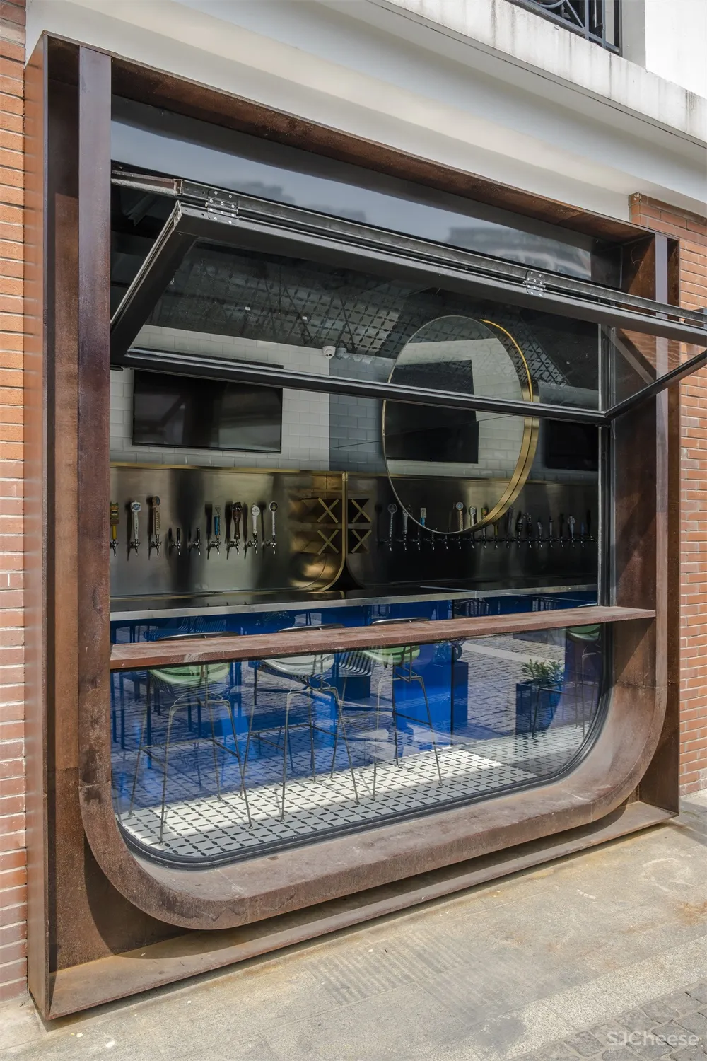 一持工作室 | 老上海油脂厂改造“倾月”酒吧