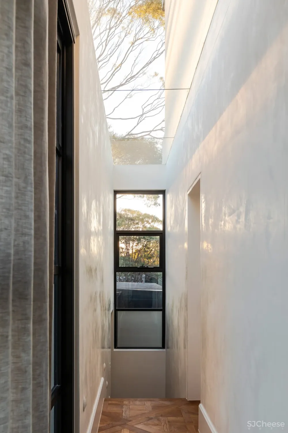 首发｜TOM MARK HENRY最新住宅作品 
<span style="position: relative; bottom: 2px; display: inline-block; vertical-align: middle; margin-left: 8px; width: 20px; height: 20px; background: #ffd914; text-align: center; font-size: 14px; border-radius: 3px;">首</span>