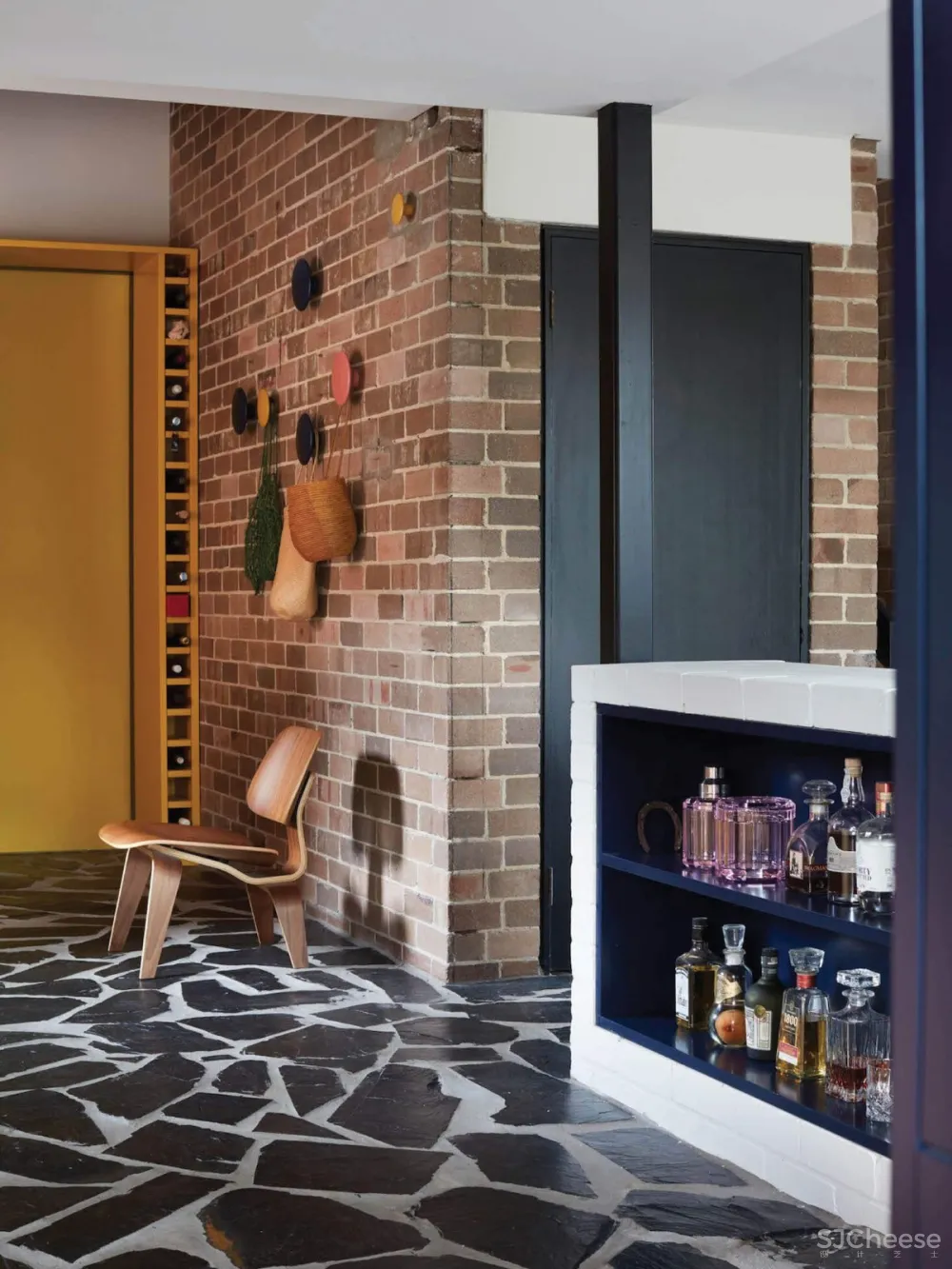 首发 | Amber Road设计工作室,Polychrome House住宅 
<span style="position: relative; bottom: 2px; display: inline-block; vertical-align: middle; margin-left: 8px; width: 20px; height: 20px; background: #ffd914; text-align: center; font-size: 14px; border-radius: 3px;">首</span>