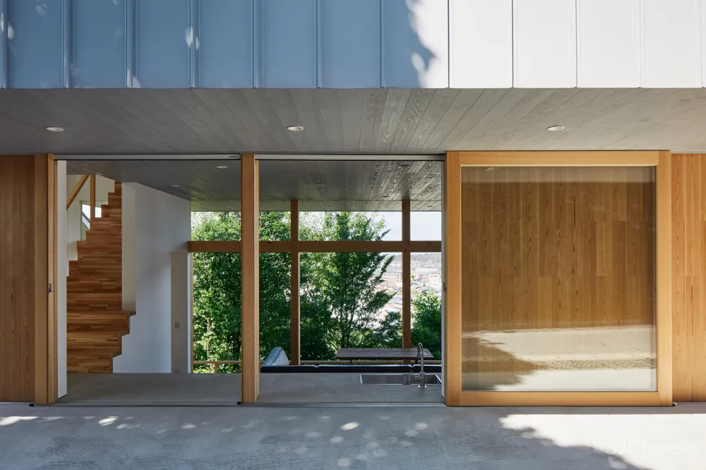 新作 | 三平台住宅,日本 / ihrmk 
<span style="position: relative; bottom: 2px; display: inline-block; vertical-align: middle; margin-left: 8px; width: 20px; height: 20px; background: #ffd914; text-align: center; font-size: 14px; border-radius: 3px;">首</span>