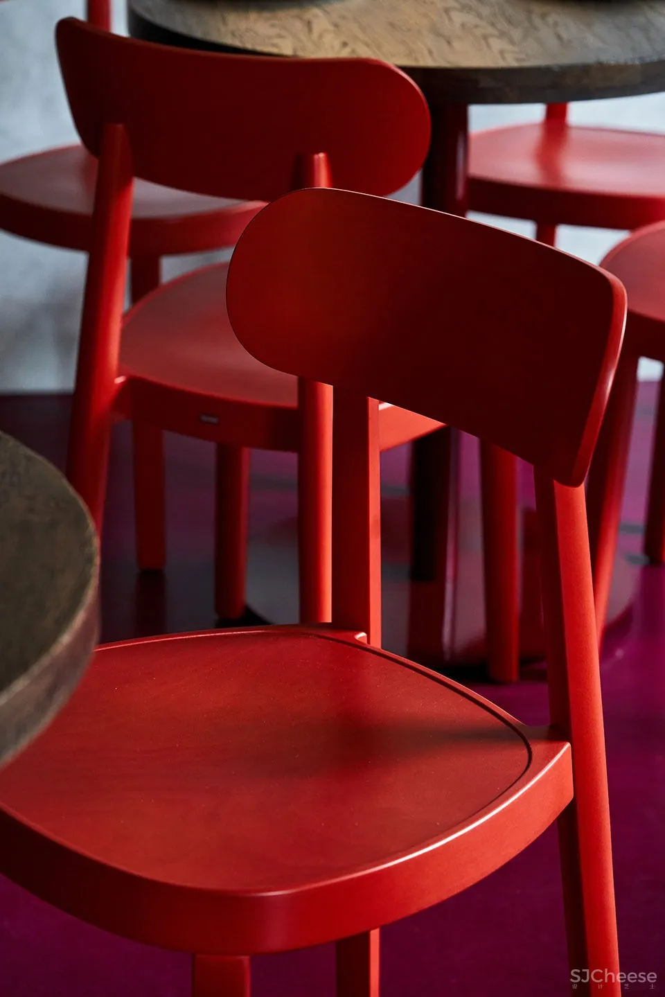 Commons餐厅,莫斯科 / Yuloo Studio