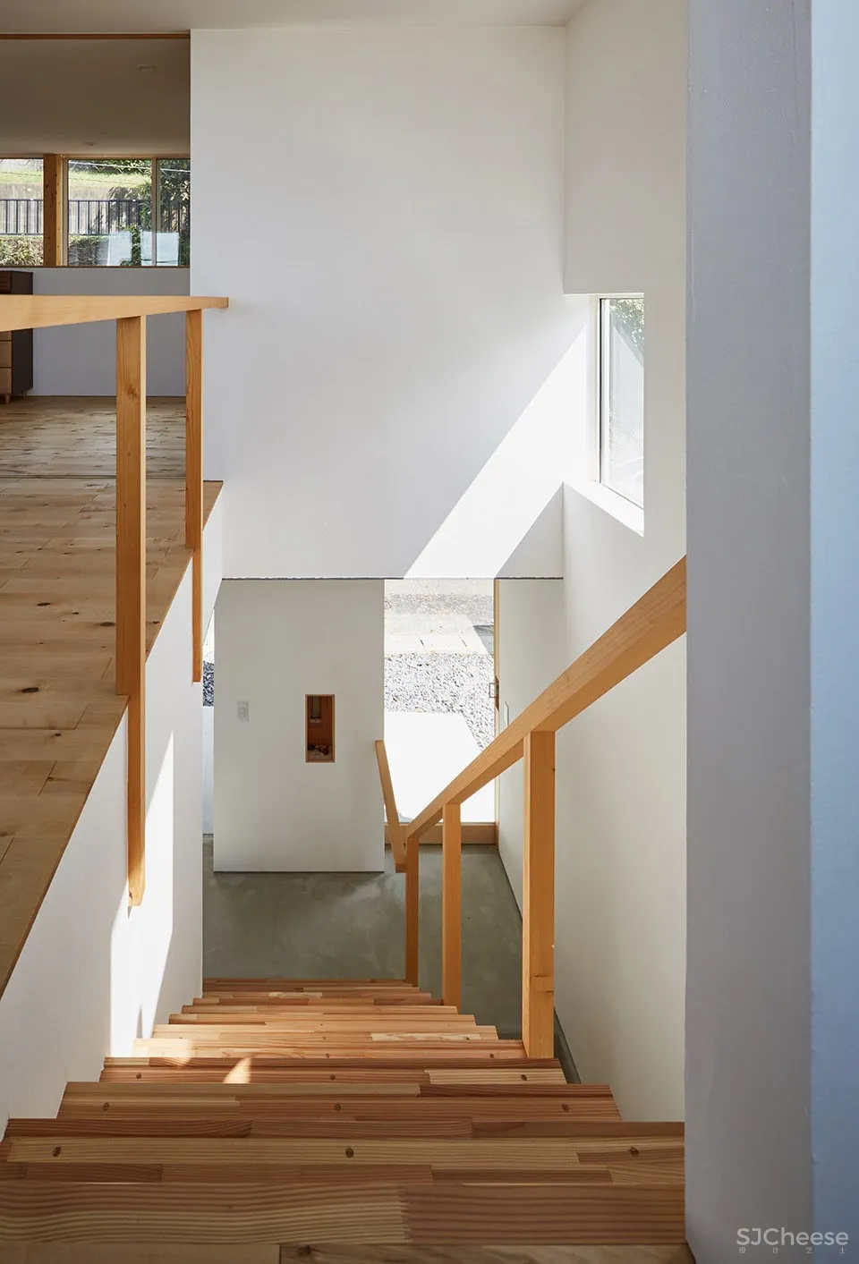 新作 | 三平台住宅,日本 / ihrmk 
<span style="position: relative; bottom: 2px; display: inline-block; vertical-align: middle; margin-left: 8px; width: 20px; height: 20px; background: #ffd914; text-align: center; font-size: 14px; border-radius: 3px;">首</span>