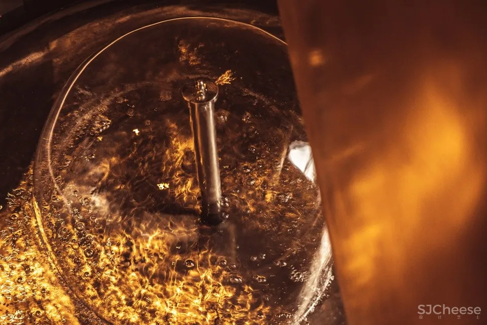 新作 | 饮时威士忌酒吧,成都 / WOOTON DESIGNERS