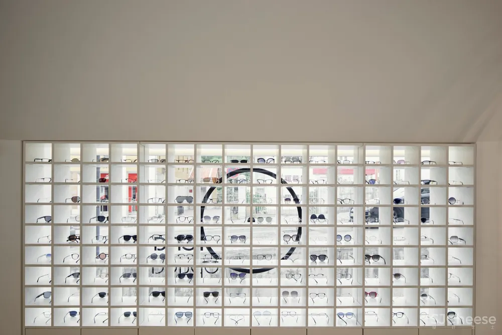 首发 | Bruno Dias Arquitectura:Lena 光学眼镜店
