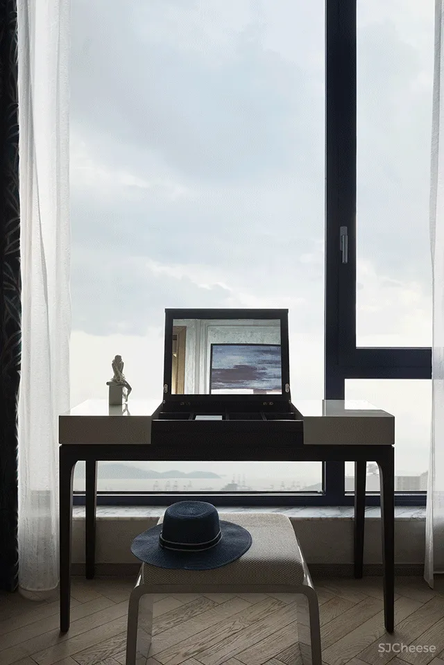 达文设计 | 深圳半岛城邦顶层复式:用艺术定义一座时代豪宅坐标 
<span style="position: relative; bottom: 2px; display: inline-block; vertical-align: middle; margin-left: 8px; width: 20px; height: 20px; background: #ffd914; text-align: center; font-size: 14px; border-radius: 3px;">首</span>