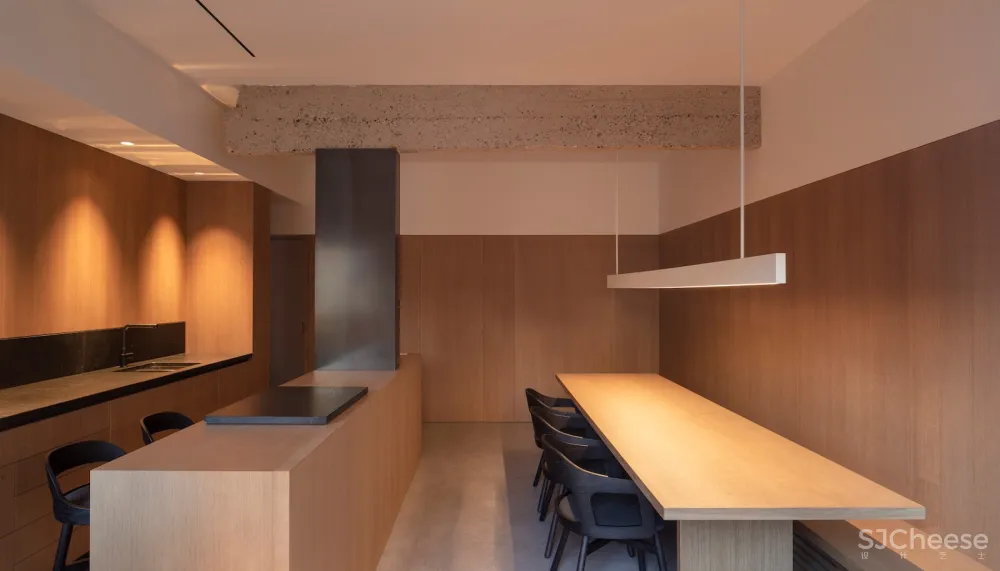 首发 | Francesc Rife设计工作室,巴塞罗那 ME Apartment 
<span style="position: relative; bottom: 2px; display: inline-block; vertical-align: middle; margin-left: 8px; width: 20px; height: 20px; background: #ffd914; text-align: center; font-size: 14px; border-radius: 3px;">首</span>