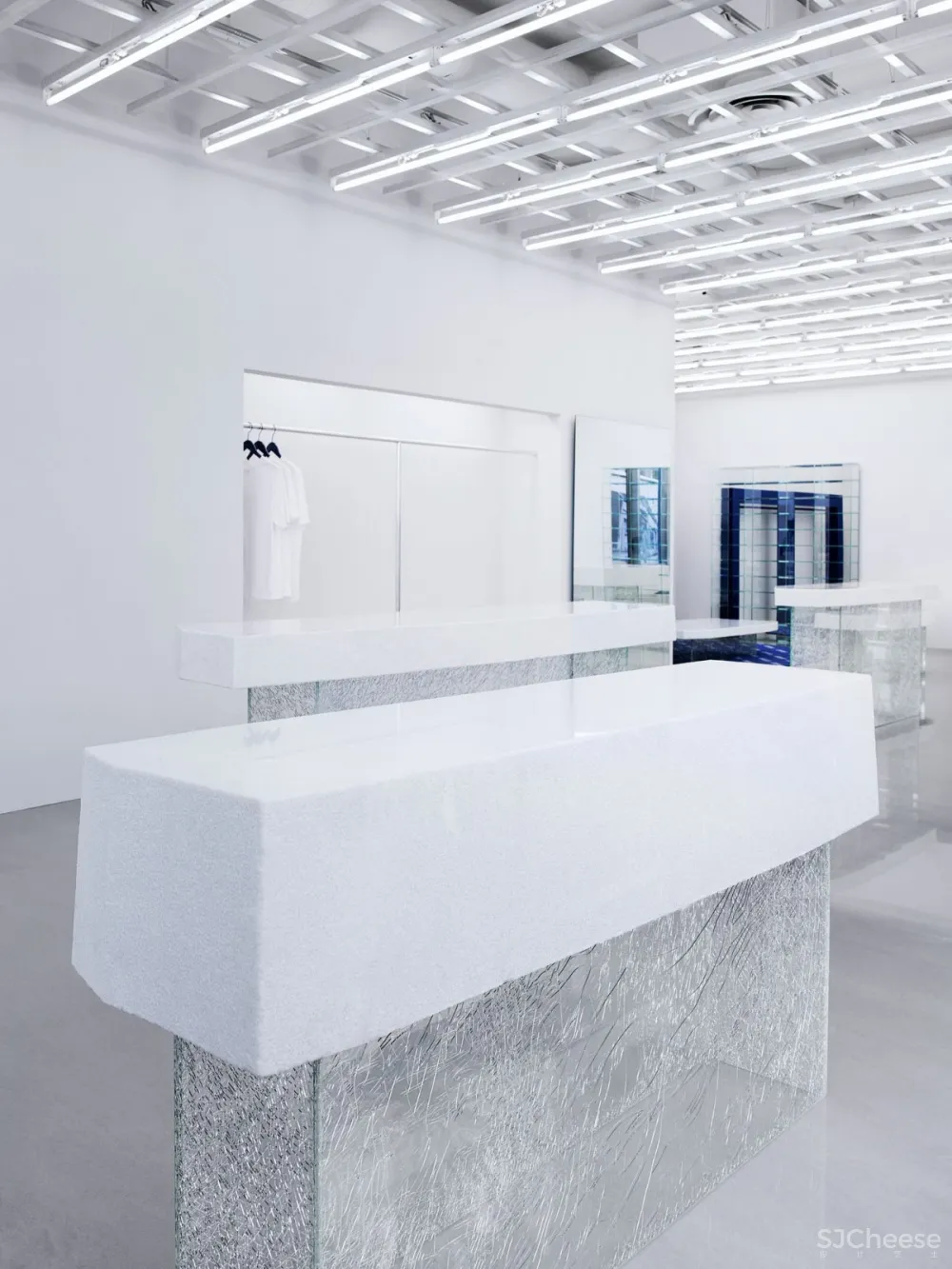 首发 | CHRISTIAN HALLEROD:斯德哥尔摩AXEL ARIGATO旗舰店