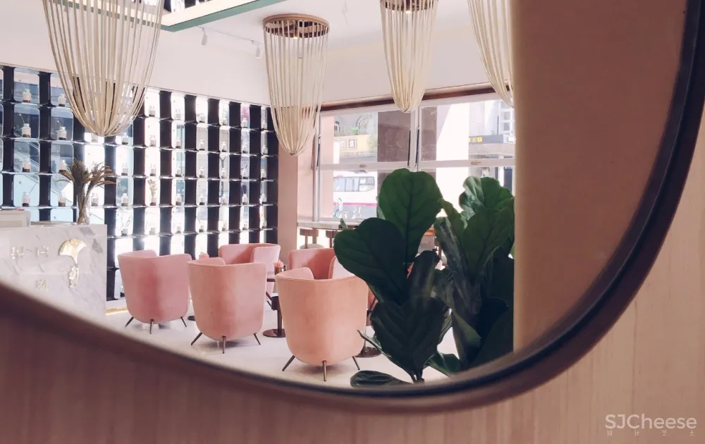 容德医馆：自然原色的本草宣言