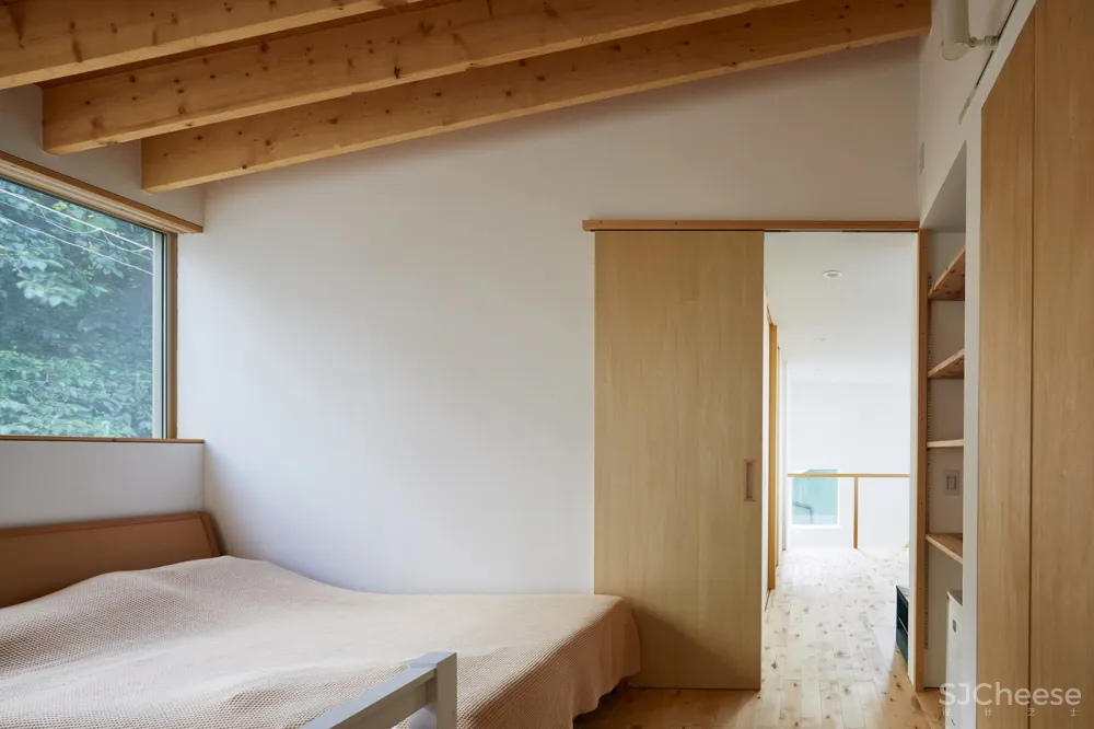 新作 | 三平台住宅,日本 / ihrmk 
<span style="position: relative; bottom: 2px; display: inline-block; vertical-align: middle; margin-left: 8px; width: 20px; height: 20px; background: #ffd914; text-align: center; font-size: 14px; border-radius: 3px;">首</span>