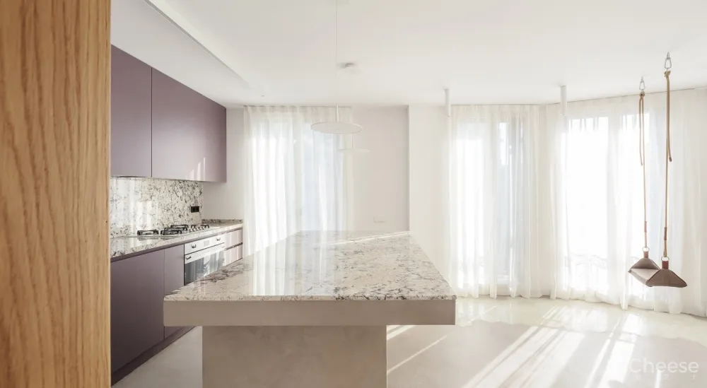 首发 | Raúl Sanchez建筑师剥离巴塞罗那公寓,展示建筑细节