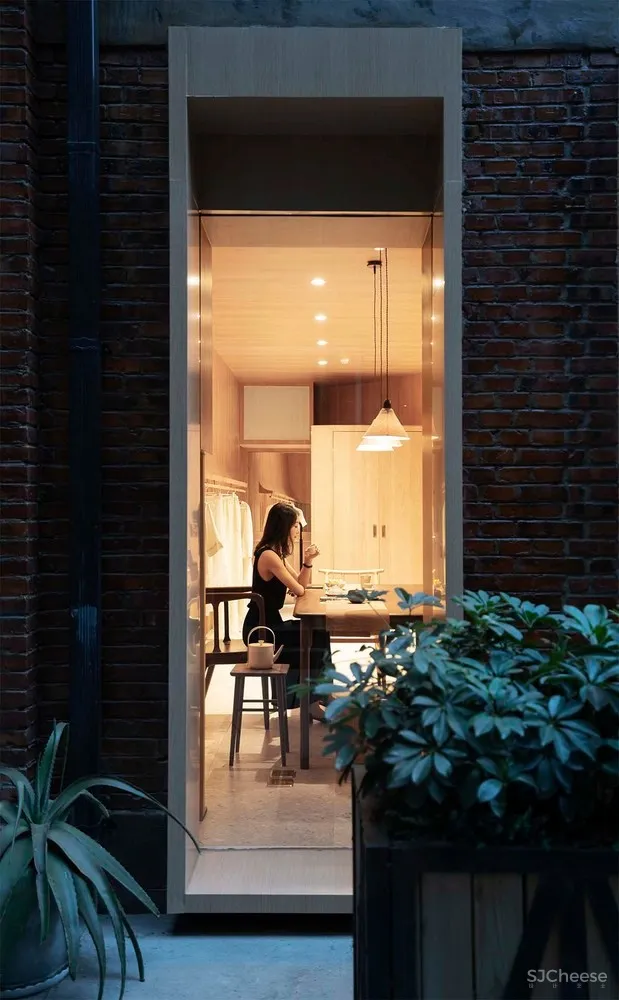 新作 | 帕姆建筑：“往夕”服装工作室