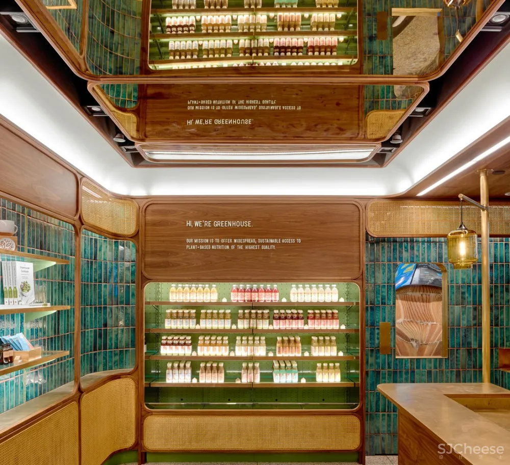 首发 | Kilogram Studio:古董车厢弧形商店