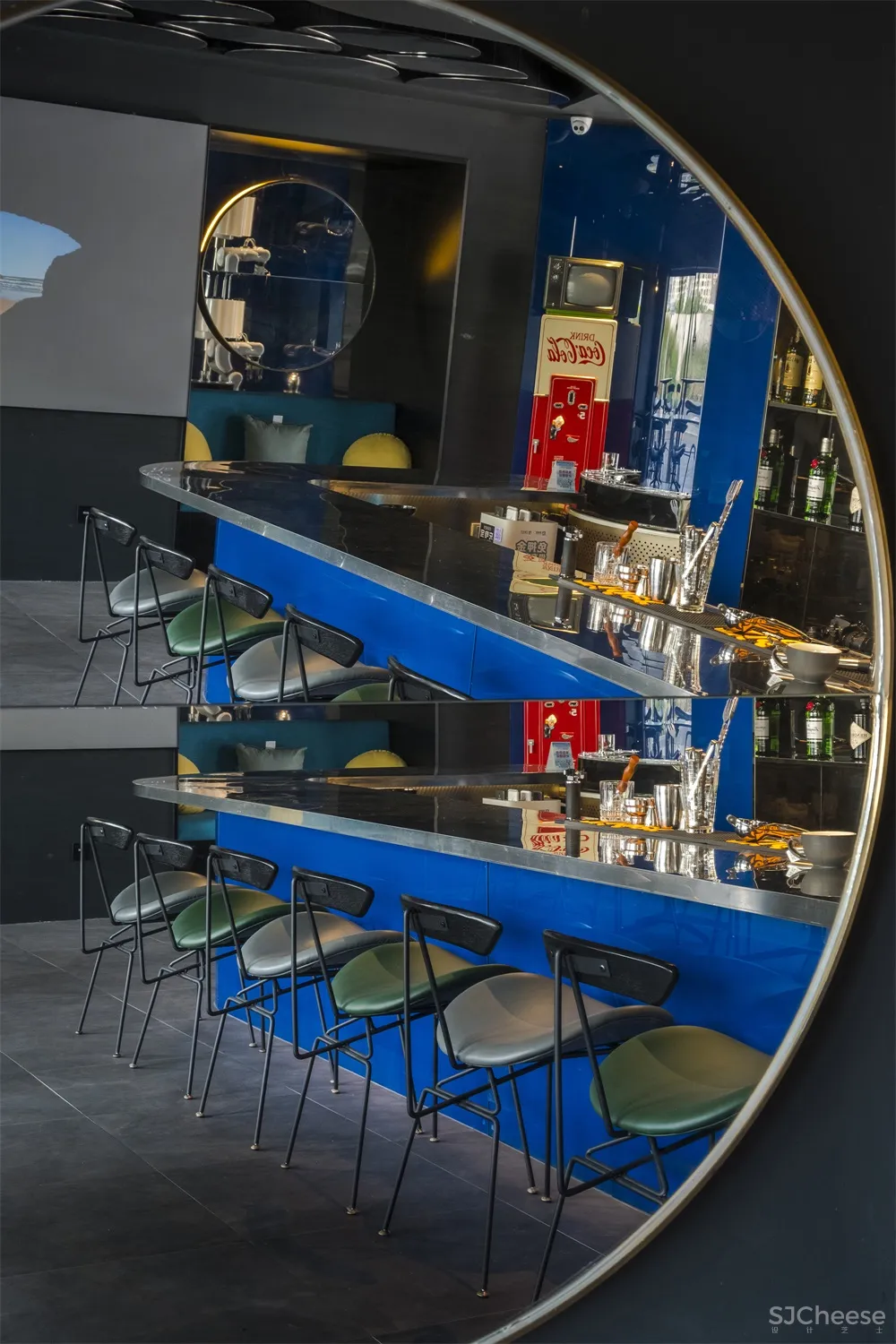 一持工作室 | 老上海油脂厂改造“倾月”酒吧