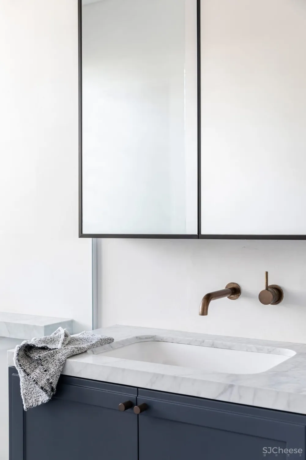 首发｜TOM MARK HENRY最新住宅作品 
<span style="position: relative; bottom: 2px; display: inline-block; vertical-align: middle; margin-left: 8px; width: 20px; height: 20px; background: #ffd914; text-align: center; font-size: 14px; border-radius: 3px;">首</span>