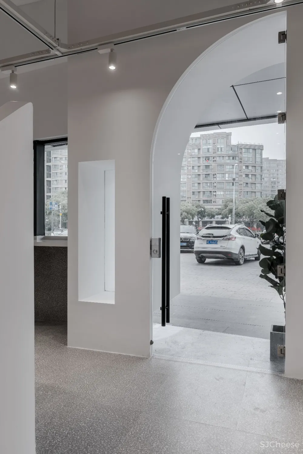 SHOWNI 精品服装店 | 尤格设计