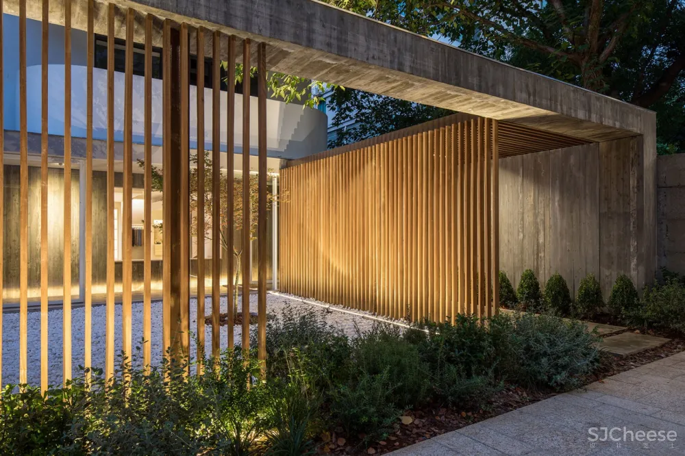 芝作室 | 都市归隅:上海 EMME品牌店