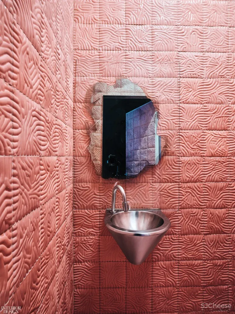 首发 | Sabine Marcelis和Paul Cournet巧妙的阁楼给鹿特丹的Coolhaven带来了魅力