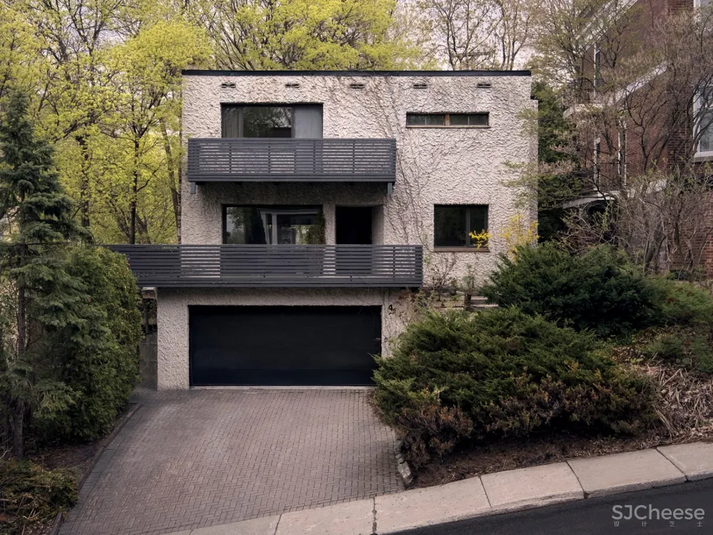 岩石住宅,加拿大 / APPAREIL Architecture 
<span style="position: relative; bottom: 2px; display: inline-block; vertical-align: middle; margin-left: 8px; width: 20px; height: 20px; background: #ffd914; text-align: center; font-size: 14px; border-radius: 3px;">首</span>