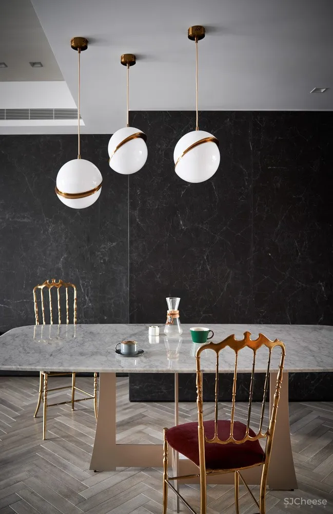 春泥秋阳 / 好室设计