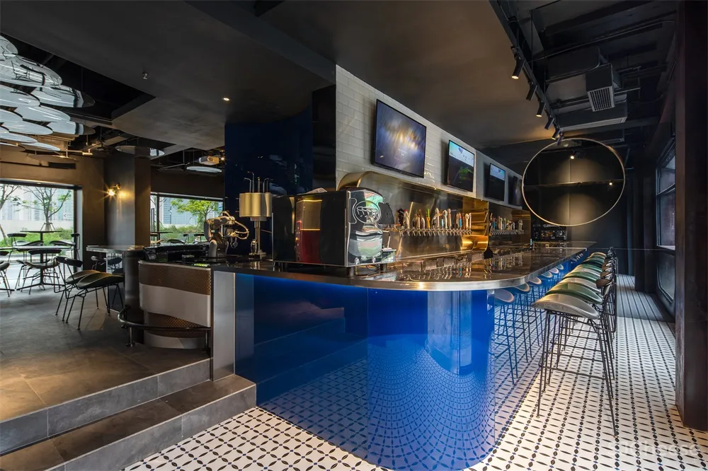 一持工作室 | 老上海油脂厂改造“倾月”酒吧