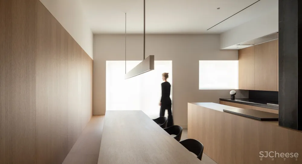 首发 | Francesc Rife设计工作室,巴塞罗那 ME Apartment 
<span style="position: relative; bottom: 2px; display: inline-block; vertical-align: middle; margin-left: 8px; width: 20px; height: 20px; background: #ffd914; text-align: center; font-size: 14px; border-radius: 3px;">首</span>