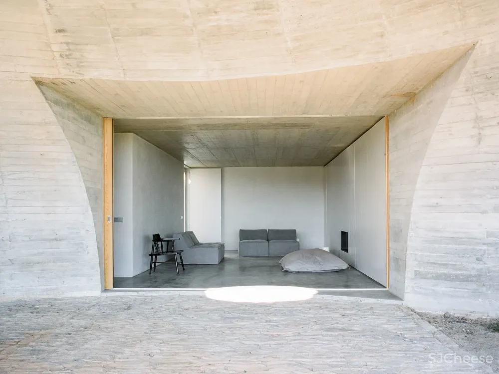 首发 | Aires Mateus设计,蒙撒拉斯极简主义住宅 
<span style="position: relative; bottom: 2px; display: inline-block; vertical-align: middle; margin-left: 8px; width: 20px; height: 20px; background: #ffd914; text-align: center; font-size: 14px; border-radius: 3px;">首</span>
