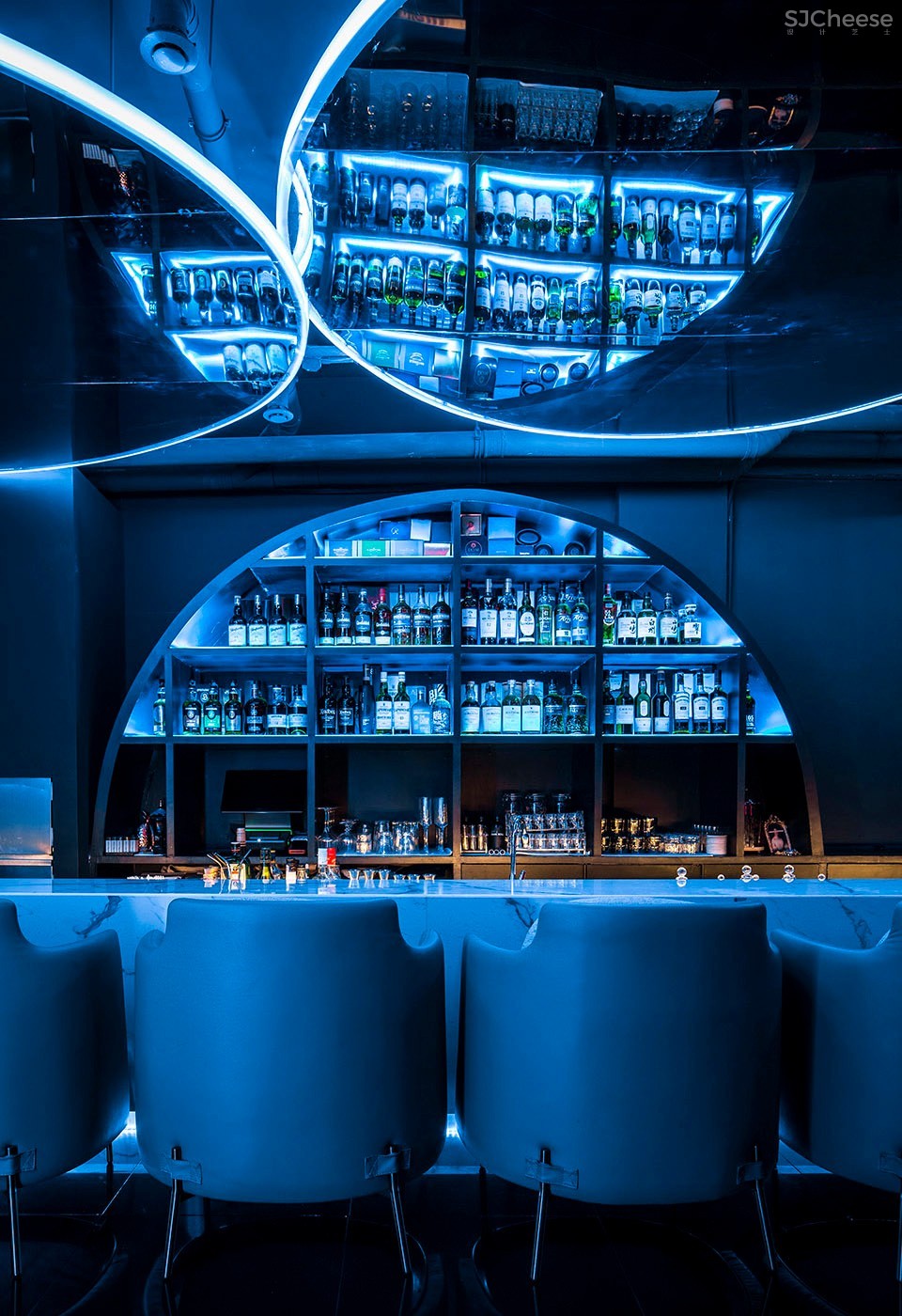 新作 | 南京缐状建筑设计研究室:杭州 噪音银行酒吧